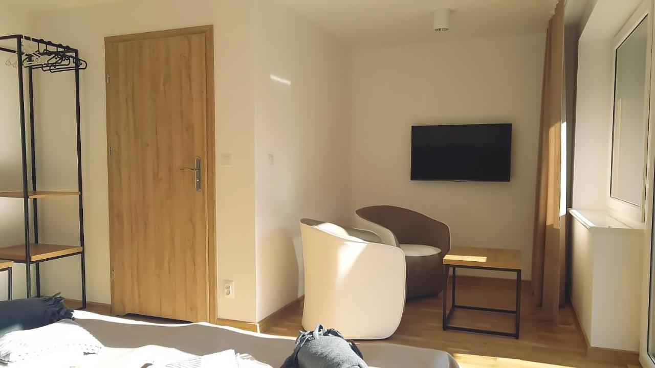Wodnik Uslugi Hotelarskie, Apartamenty ロビ エクステリア 写真
