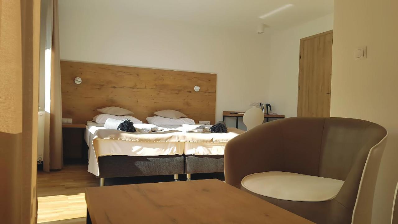 Wodnik Uslugi Hotelarskie, Apartamenty ロビ エクステリア 写真
